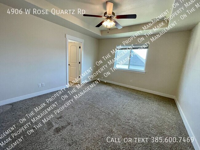 Building Photo - 4906 W Rose Quartz