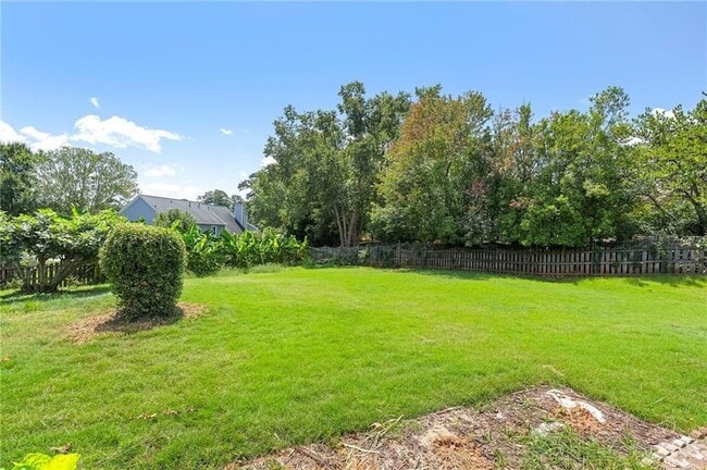 Building Photo - 7810 Brookwood Way