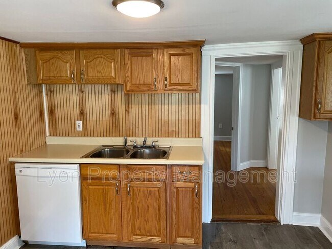 Building Photo - 3880 Mendon Rd