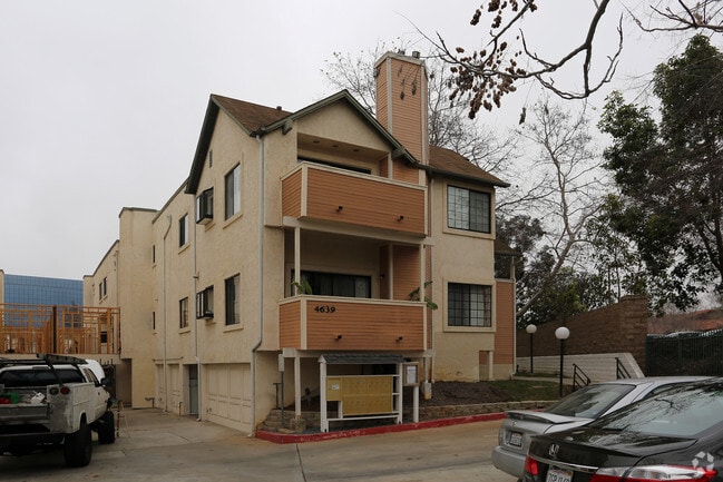 Building Photo - Devonshire Woods II