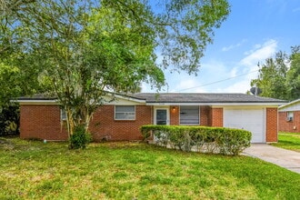 Building Photo - 5038 Locksley Ave