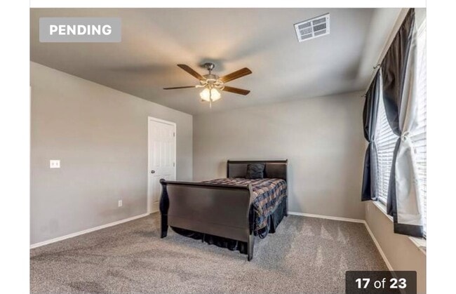 Building Photo - 10233 Hidden Village Dr