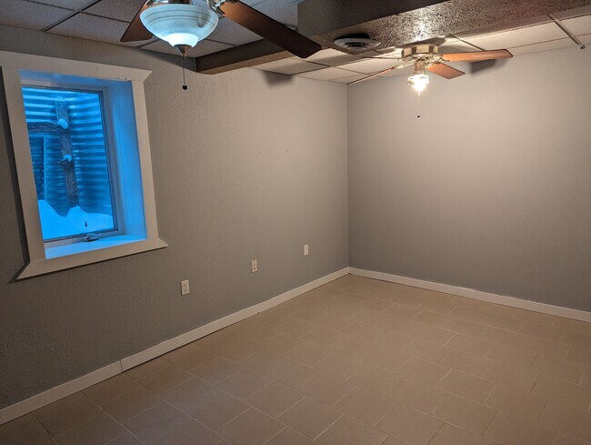 Building Photo - 524 19th St Nw