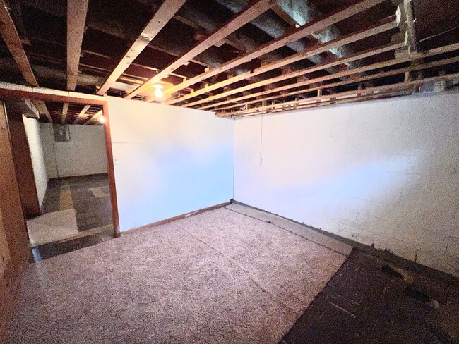 Building Photo - Single-Family Home Minutes from Saint Mary's!