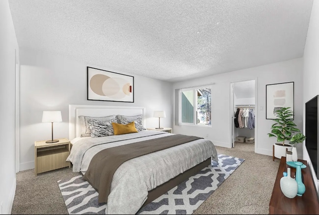 Interior Photo - Sierra Woods