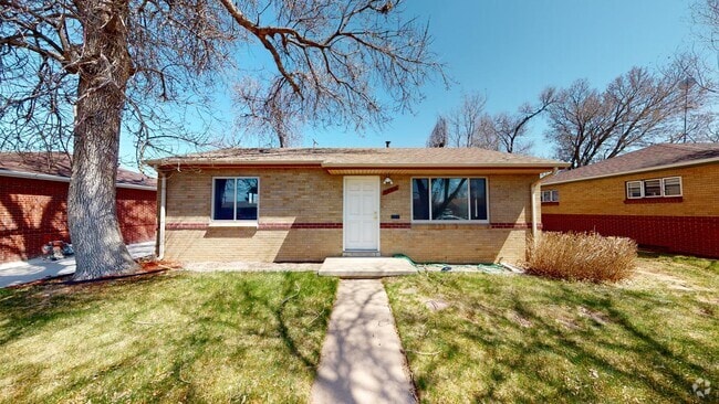 Building Photo - 3640 Kearney St