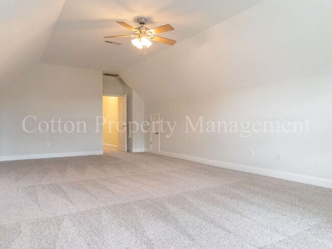 Building Photo - 7445 Darius Dr