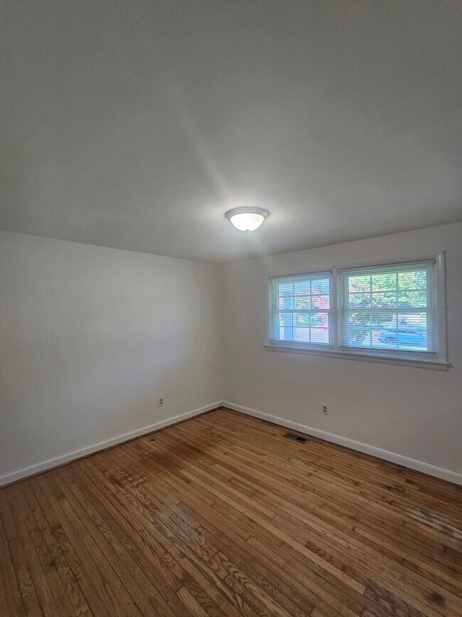 Building Photo - 7022 Gardner Dr