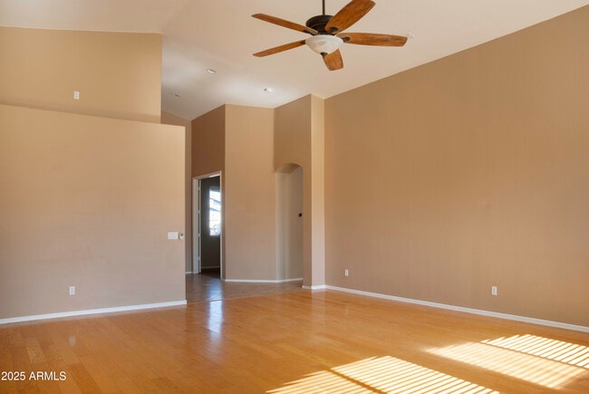 Building Photo - 46011 W Keller Dr