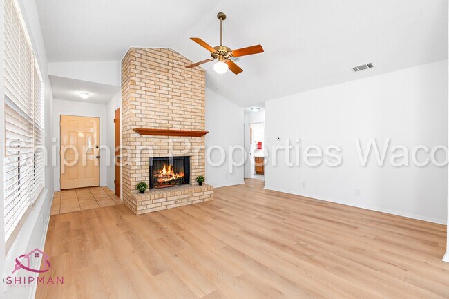 Building Photo - 1303 Chapel Creek Rd