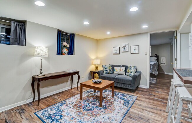 Building Photo - 4451 N Tripp Ave