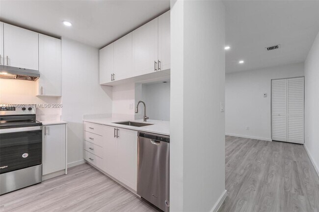 Building Photo - 3631 NW 94th Ave