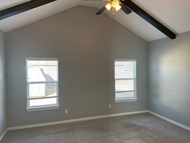 Building Photo - Available Now! Modern 3-Bedroom, 2-Bathroom Home in Legendary Subdivision near Shaw Elementary