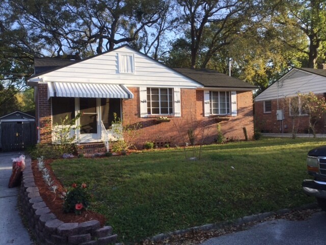 Front of house. - 3153 Fairwood Lane West