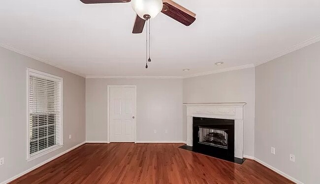 Primary Photo - 6798 Oak Leaf Ln