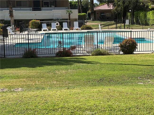 Building Photo - 2860 N Los Felices Rd