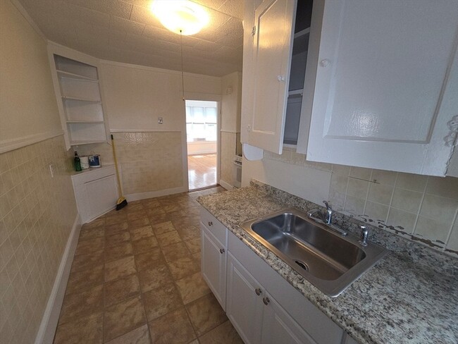 Building Photo - 68 Nahant Ave