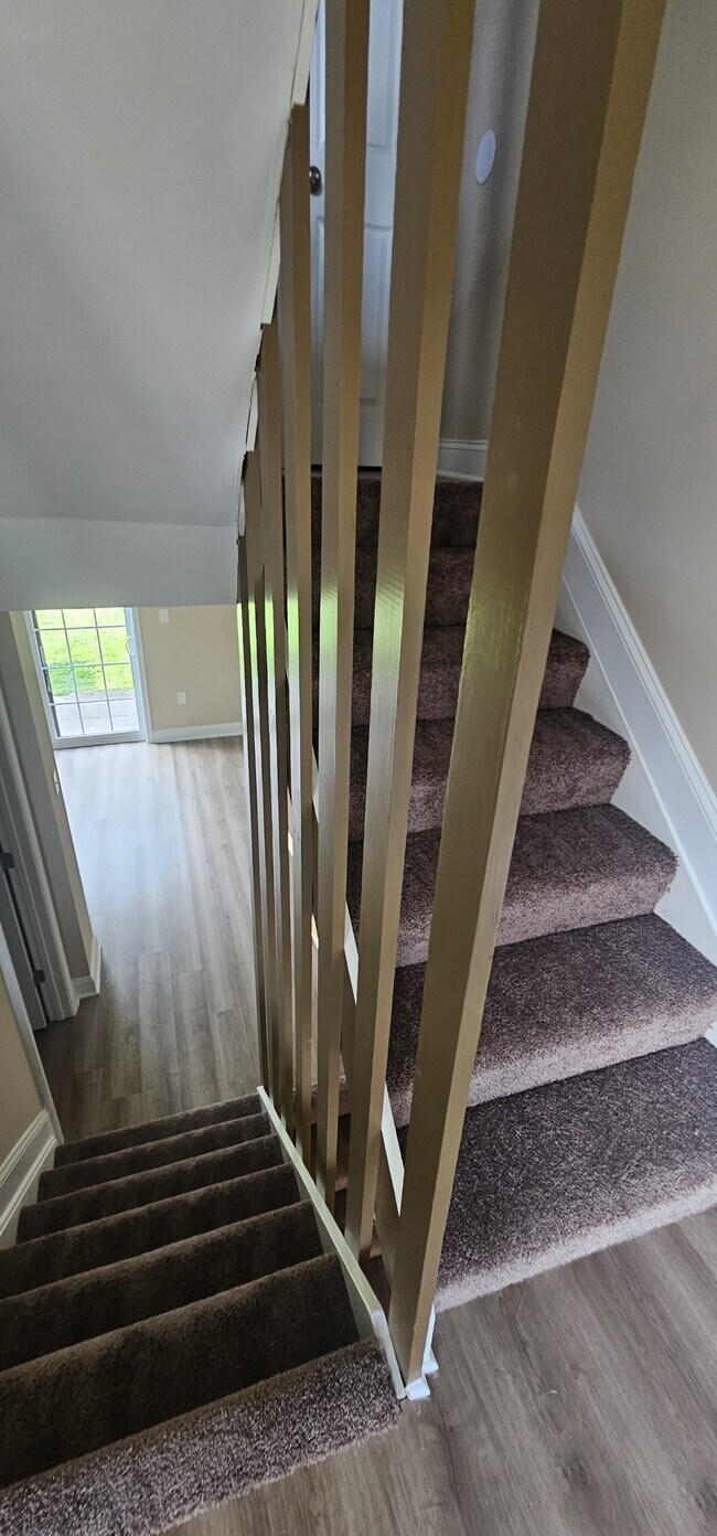 Building Photo - 30X Hendrickson Ln