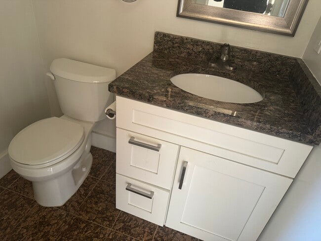 Primary Photo - 66 Orchard St