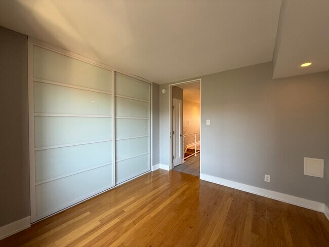Building Photo - 1245 13th St NW