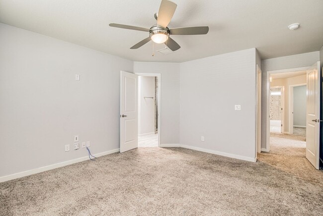 Building Photo - Beautiful 4 bed/2.5 baths in the desirable...