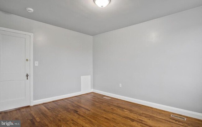Building Photo - 4016 6th St
