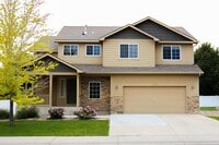 Building Photo - 3 Bedroom, 2.5 Bath - 2 Story Home in Loveland with New Carpet 2026