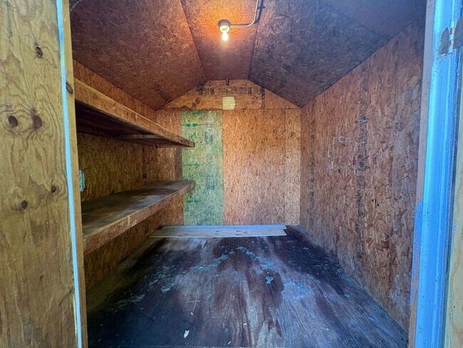 Building Photo - Rent Special on Beautifully Updated 3 Bedroom Home!