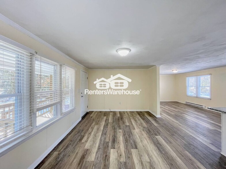 Building Photo - 8064 Crittenden Rd