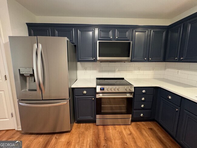 Building Photo - 67 Johnson Rd NW