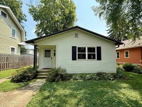Building Photo - 6031 Carrollton Ave