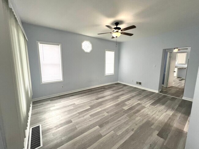 Building Photo - 3002 Green St