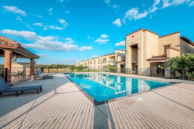 Building Photo - 8216 Casa Verde Rd