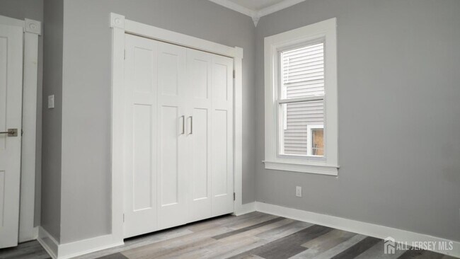 Building Photo - 65 Poe Ave