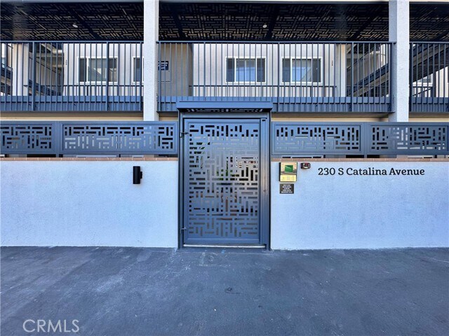 Building Photo - 230 S Catalina Ave