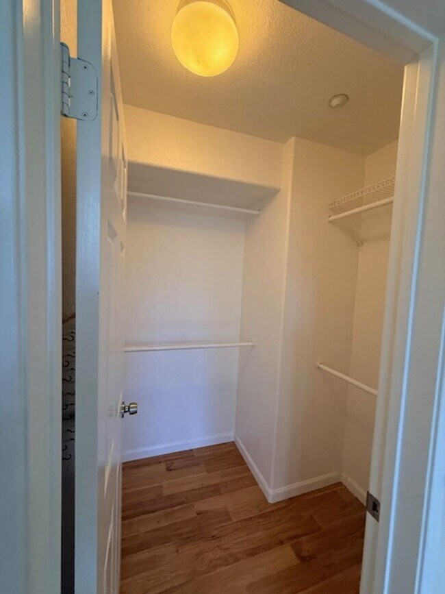 Building Photo - Eastlake Vistas condo available now