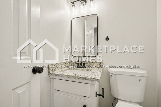 Building Photo - 4713 Shallow Ridge Rd NE