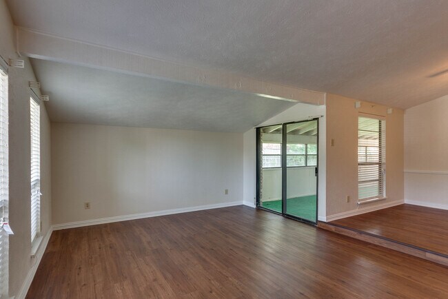 Building Photo - COMING SOON - FANTASTIC NORTH BEDFORD LOCATION
