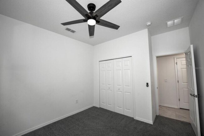 Building Photo - 10715 New Morning Dr