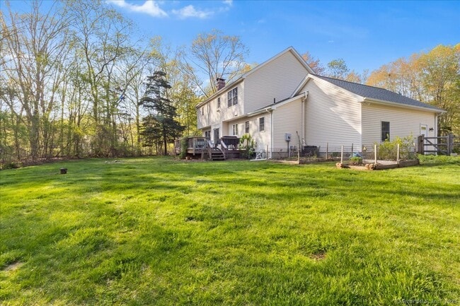 Building Photo - 205 Sandy Hollow Rd