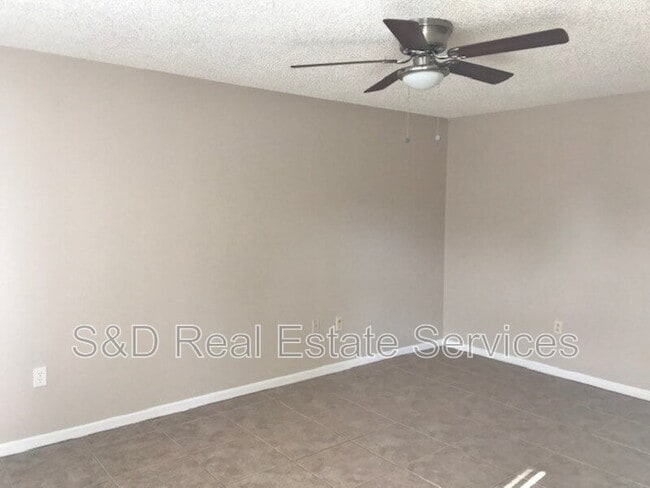 Building Photo - 4139 Old Rd 37