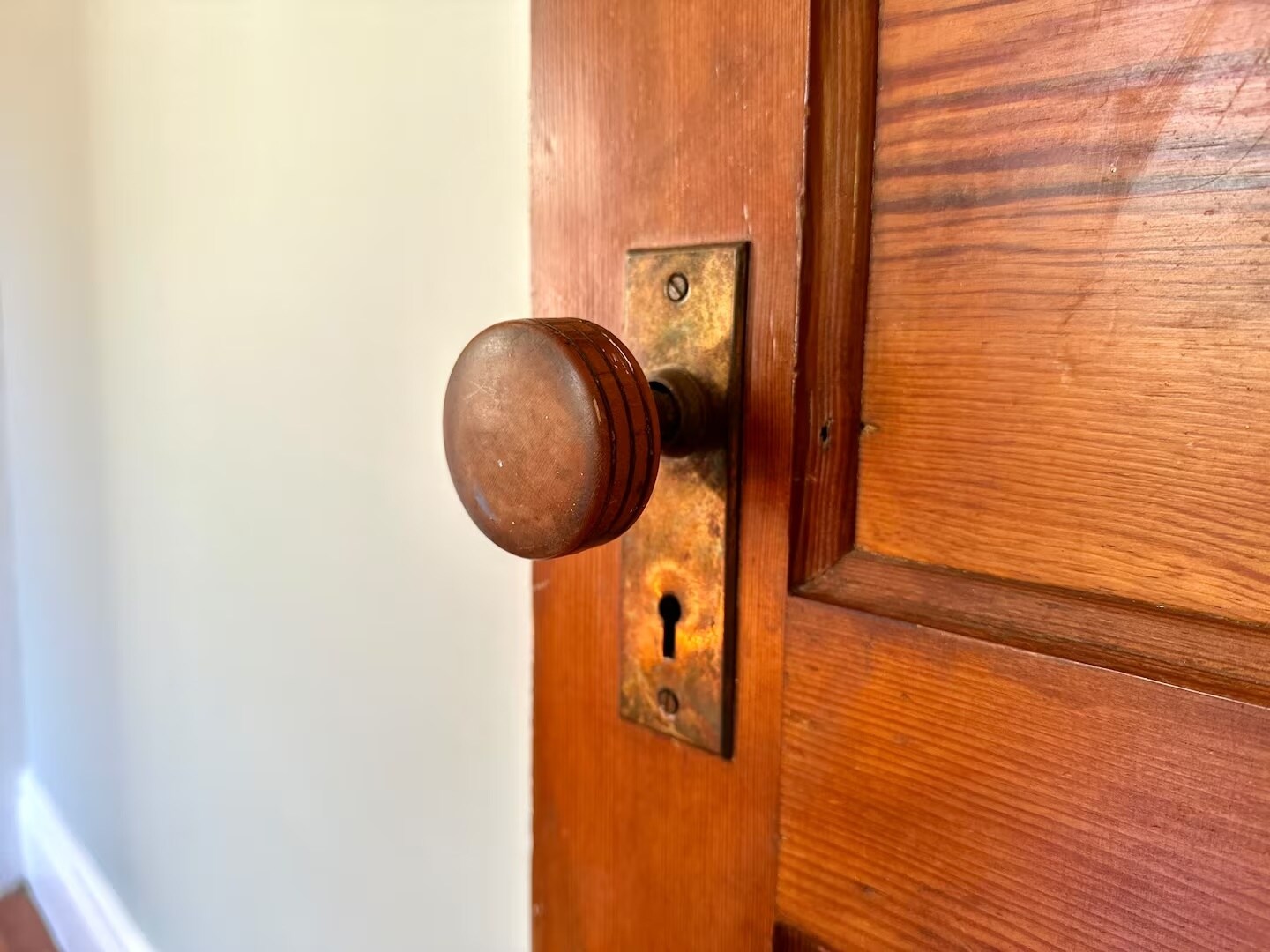 Building Photo - 608 Ackerman Ave