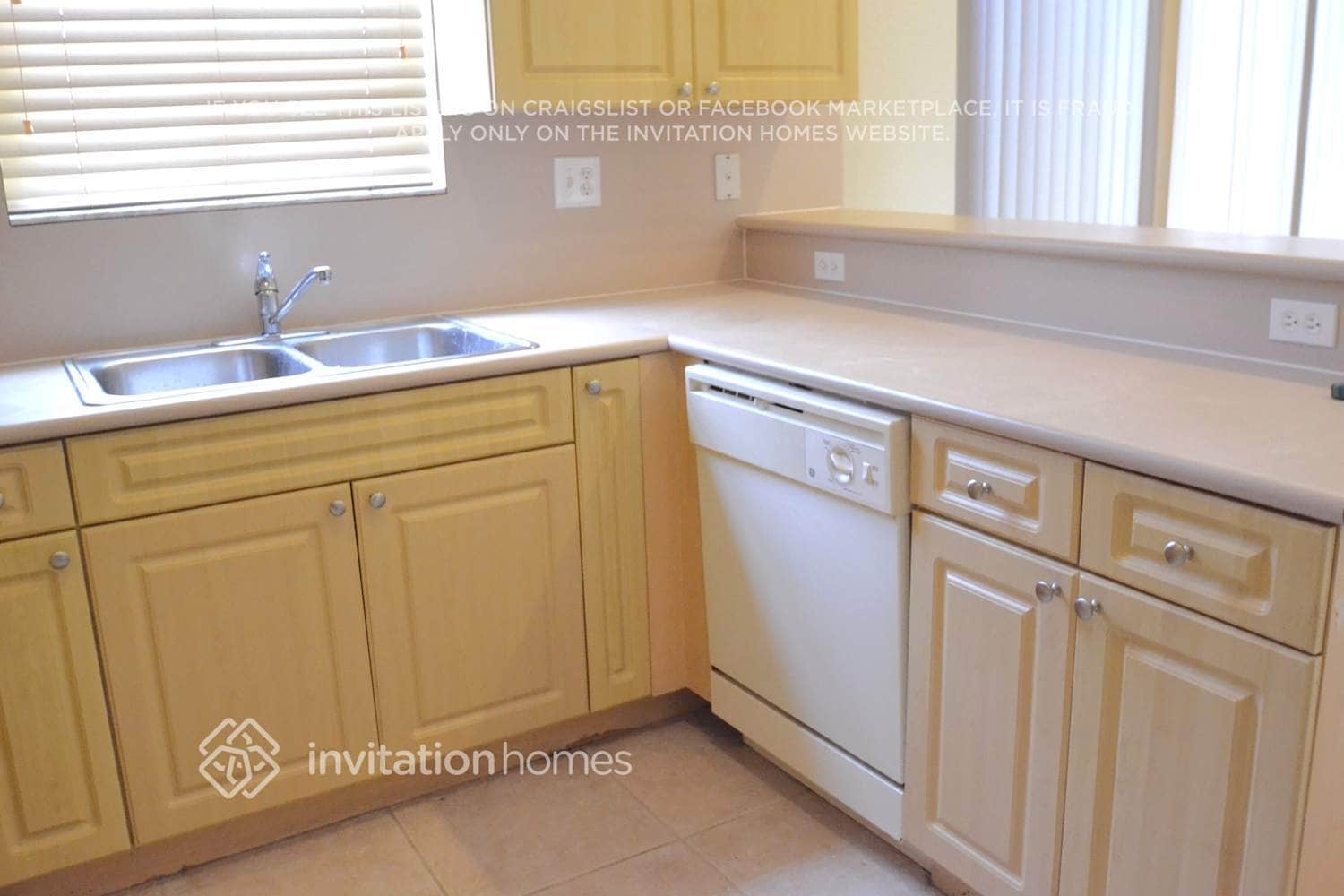 Building Photo - 2345 SW 131st Ave