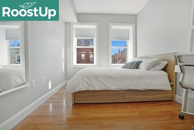 Building Photo - Furnished Private Bedroom in East Boston