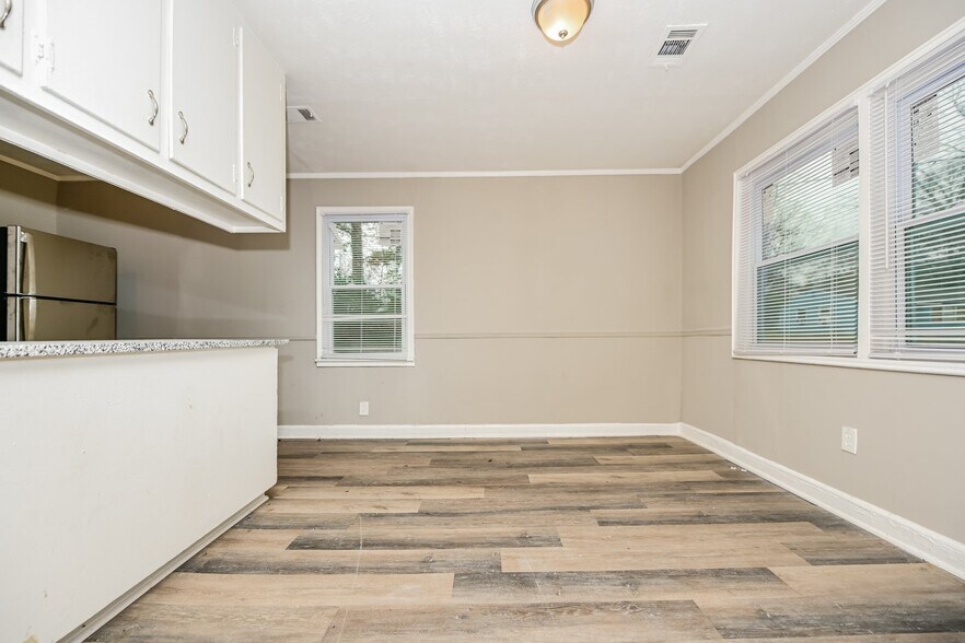 Building Photo - 3525 Travis Blvd