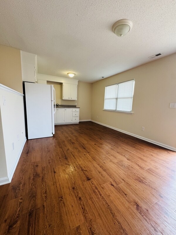 Building Photo - 3020 Adams Blvd