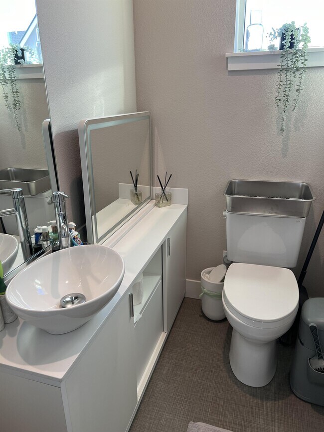 Building Photo - 4179 SE 68th Ave