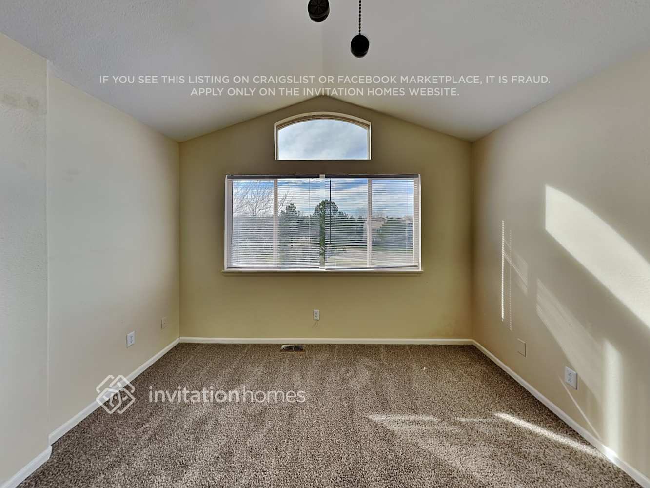 Building Photo - 15907 Rock Crystal Dr