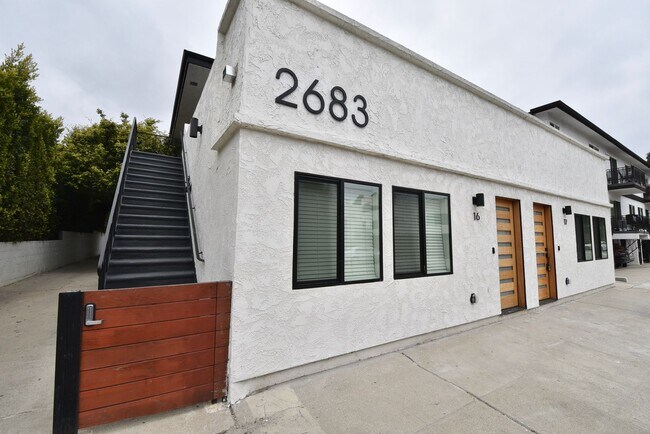 Interior Photo - 2683