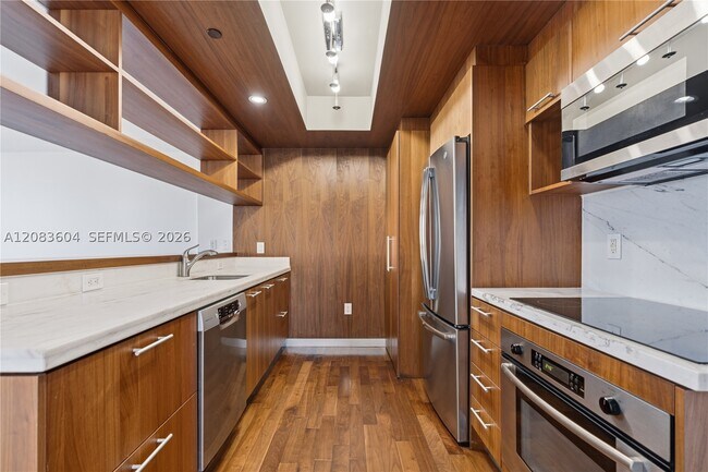 Building Photo - 50 Biscayne Blvd